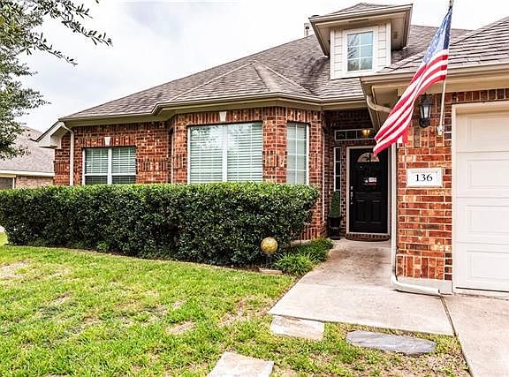 2nd image of 136 Amber Oak Dr