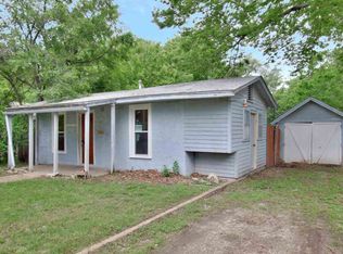 1143 N Osage St, Augusta, KS 67010