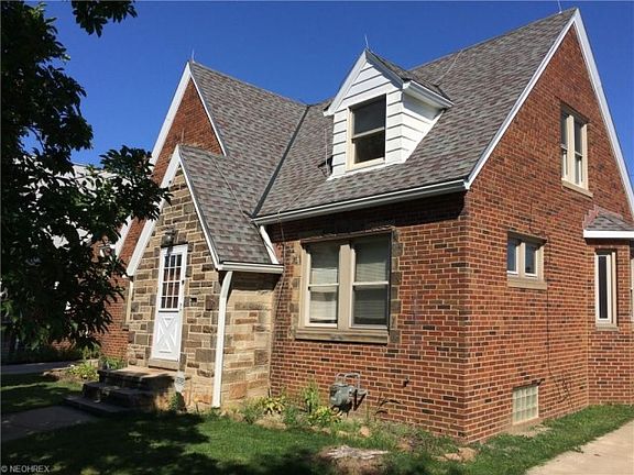 2nd image of 7914 Stratford Dr