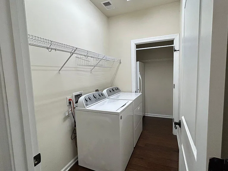 7 Independence Pl — Photo 18