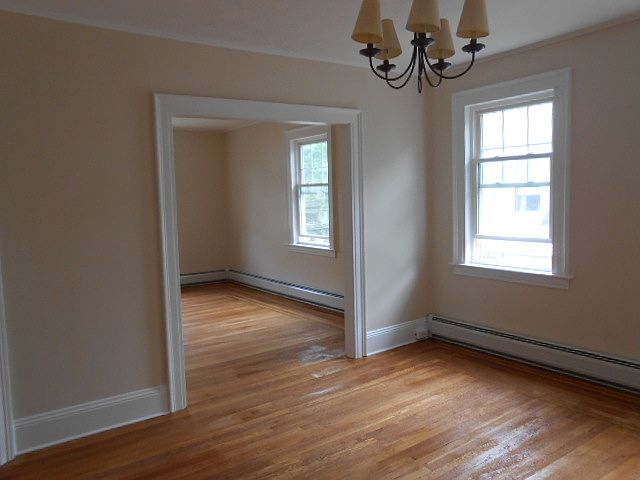 1st image of 204 Alden Ave #8