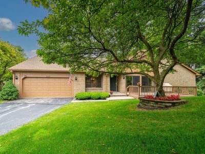 2135 London Bridge Dr, Rochester, MI, 48307