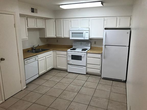 5th image of 6204 E Greenway St APT 4
