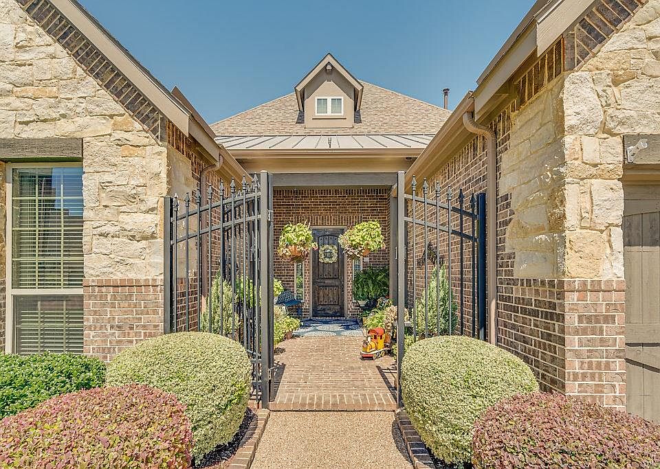 1st image of 705 McGill Ct