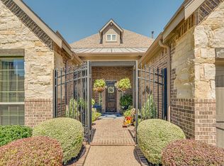 705 McGill Ct, Mansfield, TX 76063