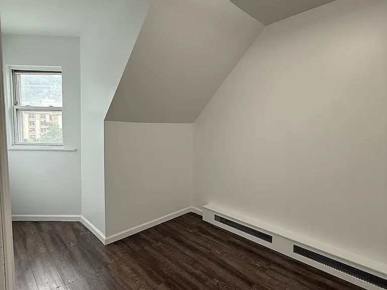 12 Cedar Pl #2 — Photo 8