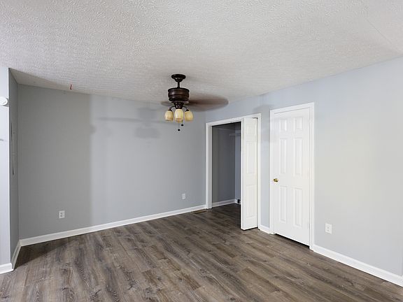 4th image of 135 W 14th Ave