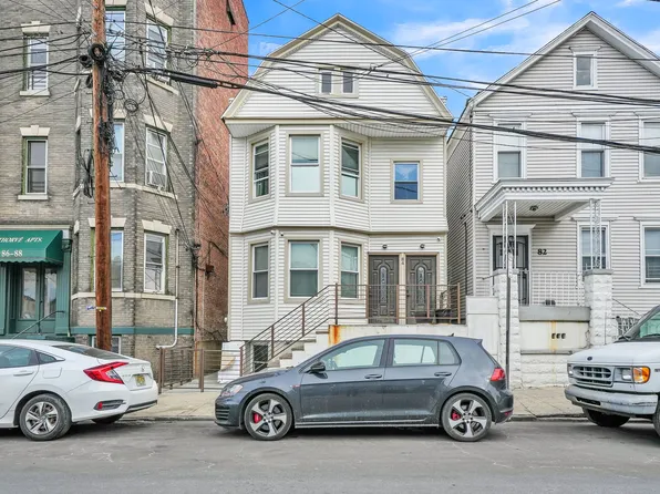 84 Neptune Avenue image 1 of 11