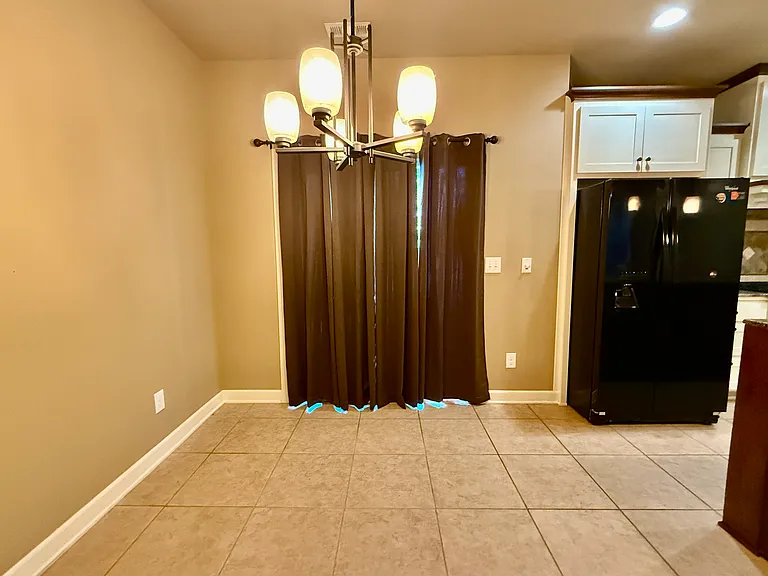 2590 E Carnation Ct — Photo 13