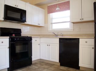 52 Dover St, Providence, RI 02909