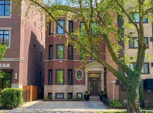 461 W Melrose St, Chicago, IL 60657