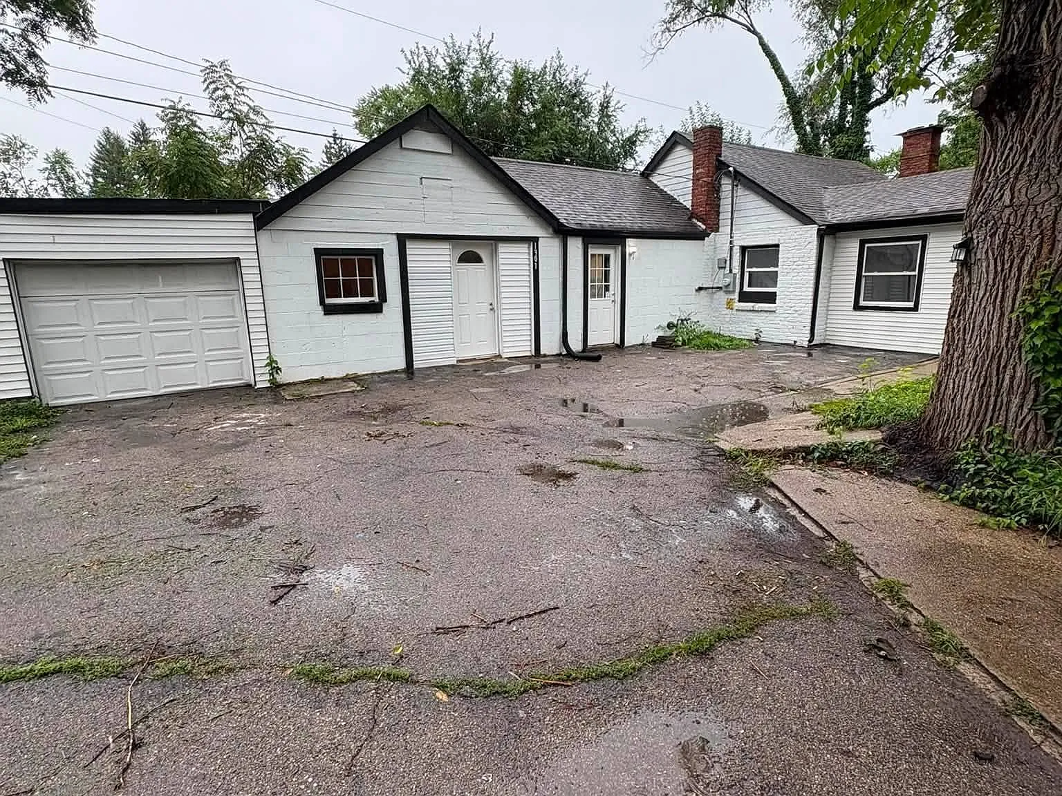 4 bed, 1446 sqft, $1,995 — Photo 2
