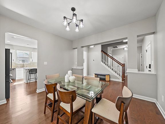 4th image of 619 Laurel Berry Ct