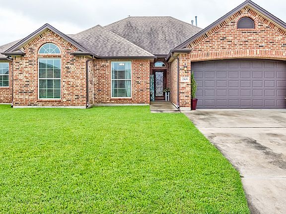 3rd image of 2505 Cedar Bend Ct