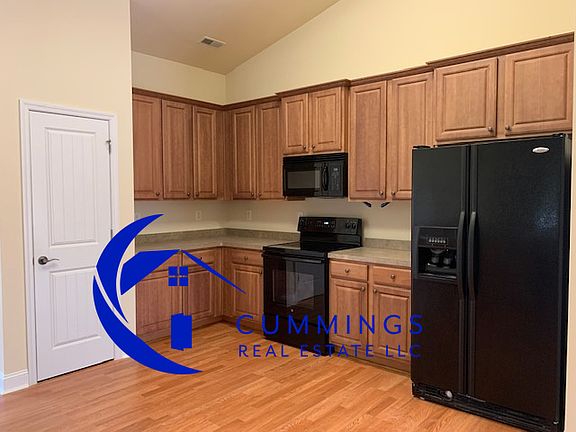 5th image of 145 Alderwood Dr
