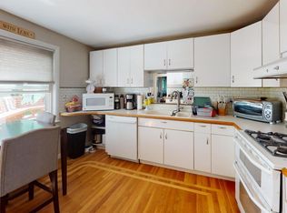 37 Centre St, Natick, MA 01760