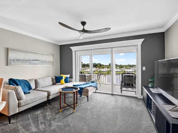 300 John F Kennedy Dr #Penthouse 8, Atlantis, FL 33462