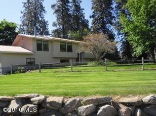 12A Van Winkle Rd, Orondo, WA 98843