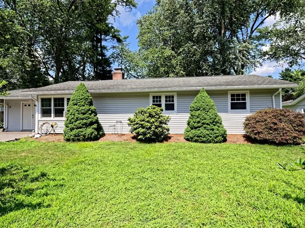 6 Merlin St, Framingham, MA 01701