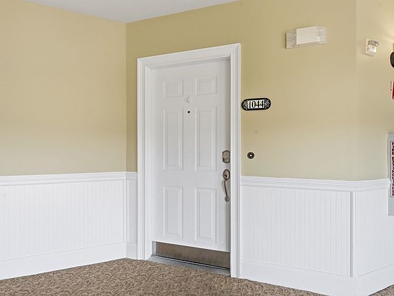 3rd image of 2180 Waterview Dr. #1044