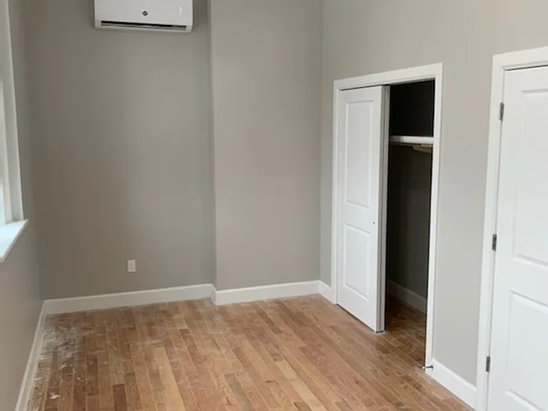 102 Colonie St — Photo 1
