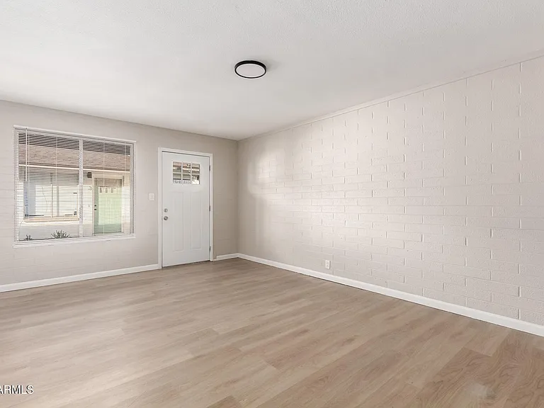 405 S Priest Dr — Photo 19