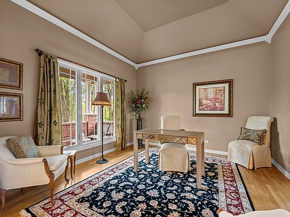 5th image of 430 Alberosky Way