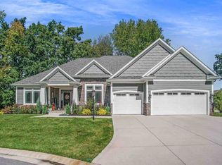 16229 Cobblestone Square Dr, Granger, IN 46530