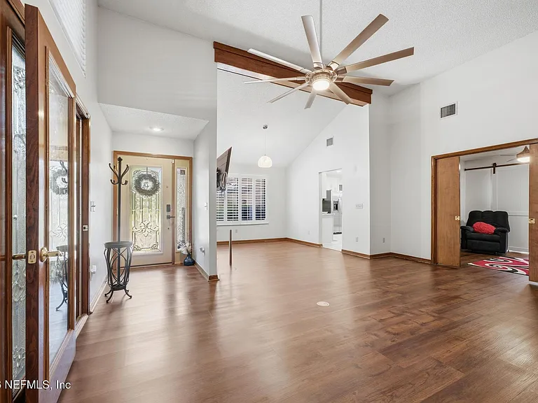 5404 Spring Brook Rd — Photo 10
