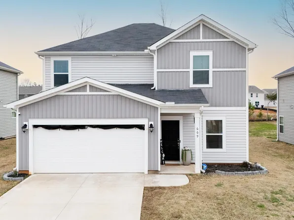 669 Grays Creek Rd, Spartanburg, SC 29303