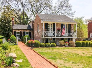 16 Enfield Rd, Saint Louis, MO 63132