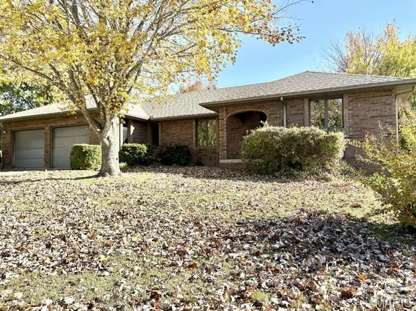 1504M Woodland Cir, Mountain Grove, MO 65711