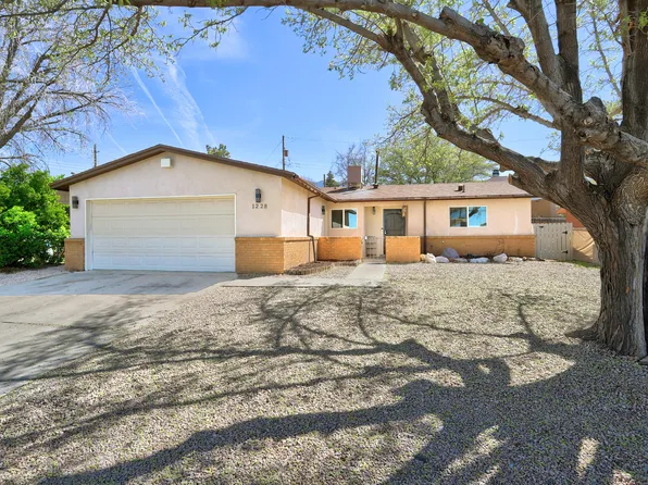 1228 La Charles Dr NE, Albuquerque, NM 87112