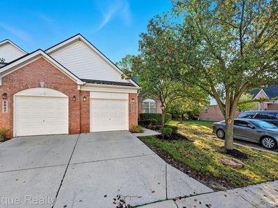 8851 Hardwood Dr, Belleville, MI, 48111