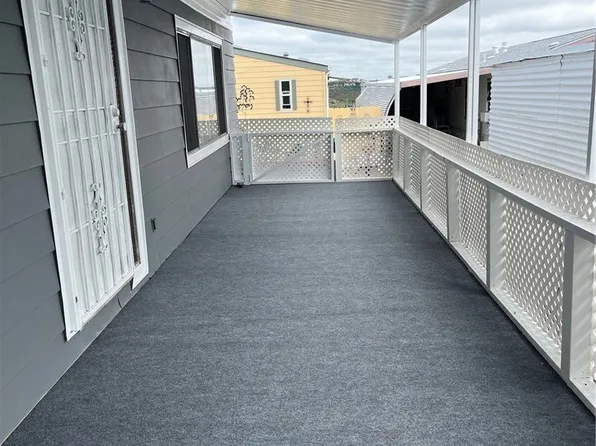 92 Blue Sky Ln, Oceanside, CA 92056