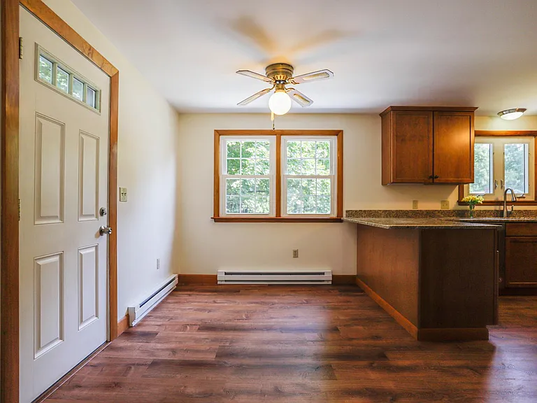108 South St — Photo 11