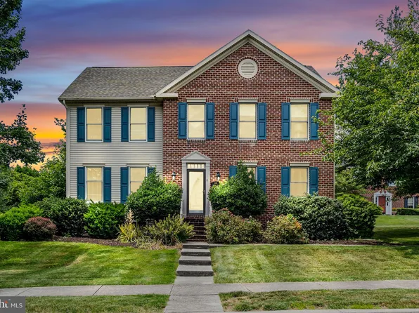 530 Brom Ct, Mechanicsburg, PA 17050