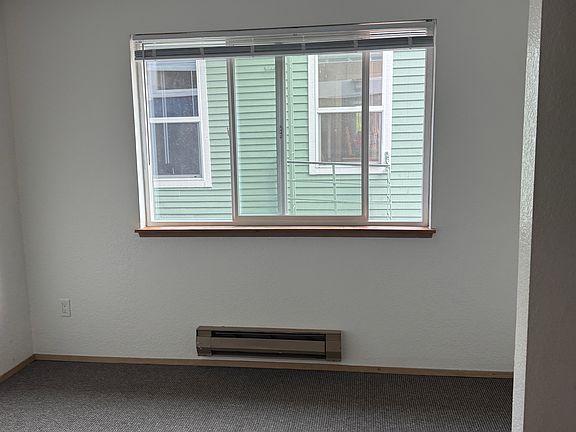 5th image of 5616 15th Ave NE APT 201