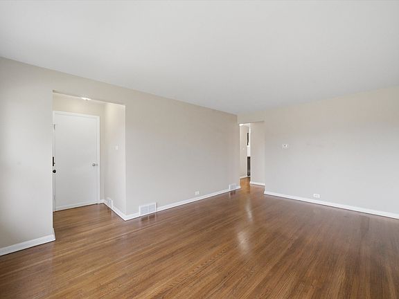 4th image of 3798 W 76th Pl