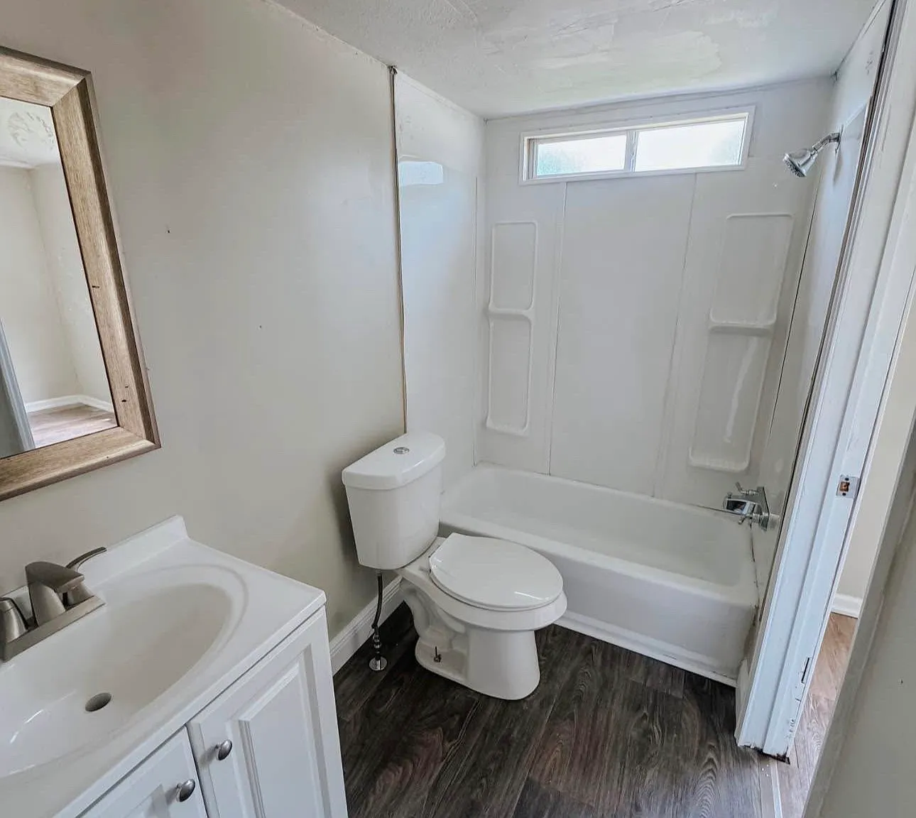 3 bed, 700 sqft, $1,095 — Photo 4