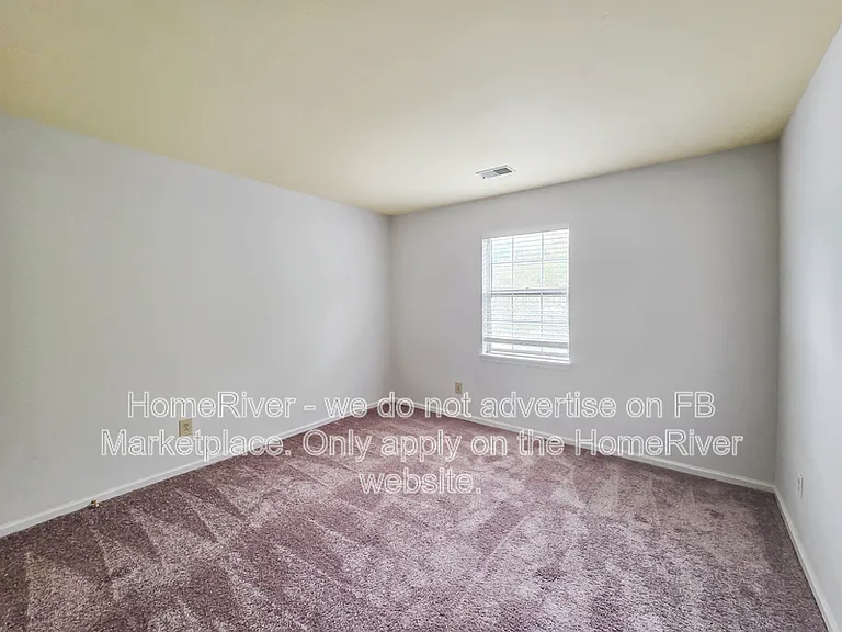 9444 Stately Oak Ln — Photo 14