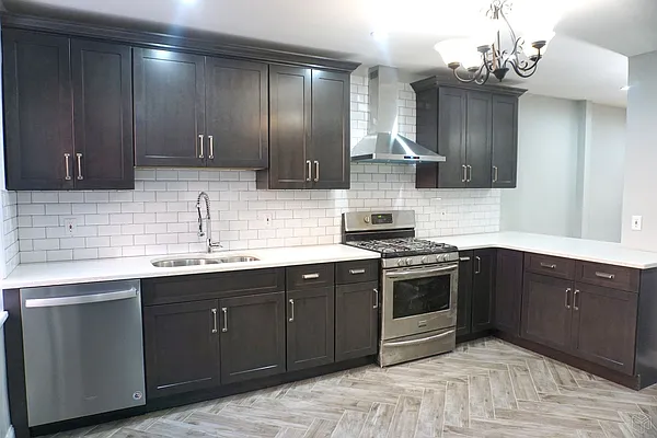 Rented by Halstead Real Estate | media 6