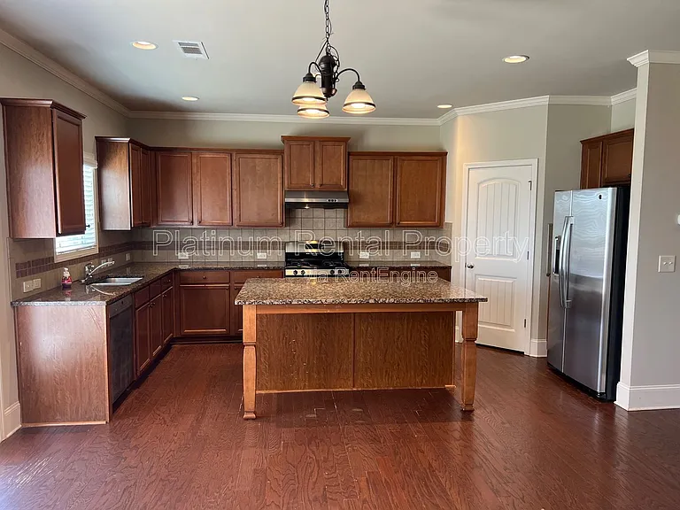 4770 Leatherstone Way — Photo 10