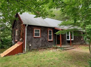 145 Hatchery Rd, North Kingstown, RI 02852