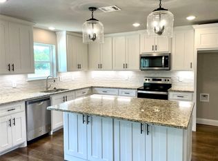 143 Greyhound Ln, Poolville, TX 76487