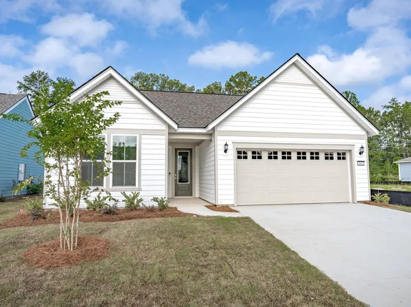645 Coral Bells Ln, Summerville, SC 29483