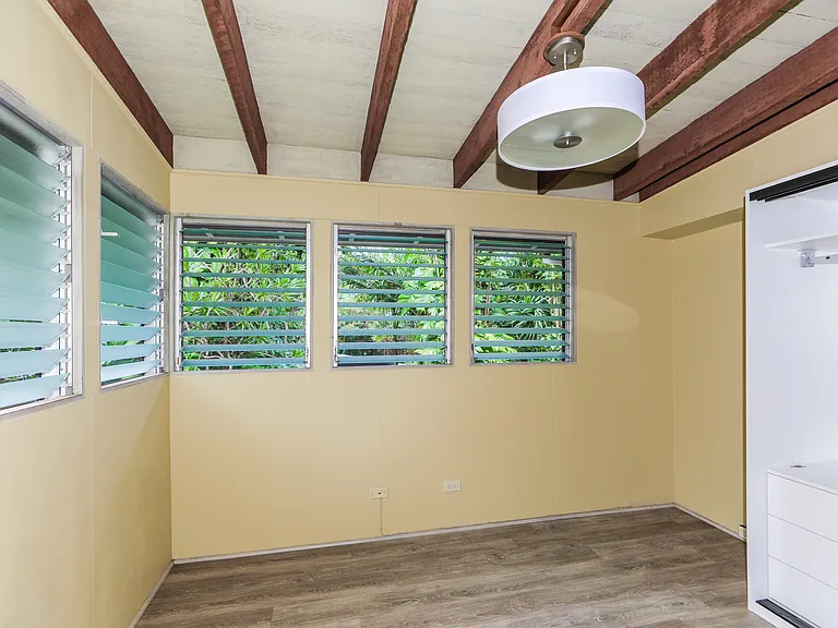 3658 Woodlawn Terrace Pl — Photo 32
