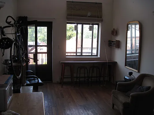 Rented by 18 REALTY | media 45