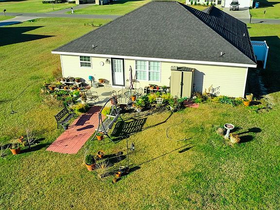 3rd image of 5714 Meadow Wood Dr