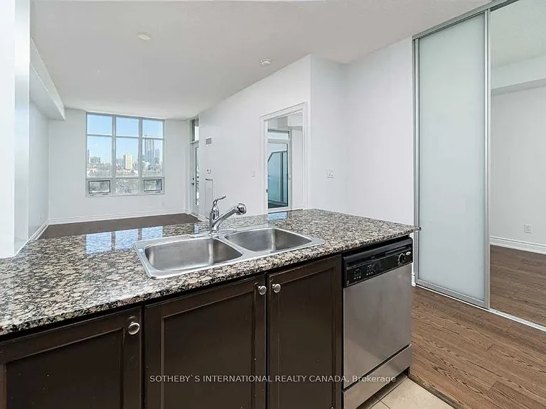 10 Bloorview Pl #920 — Photo 10